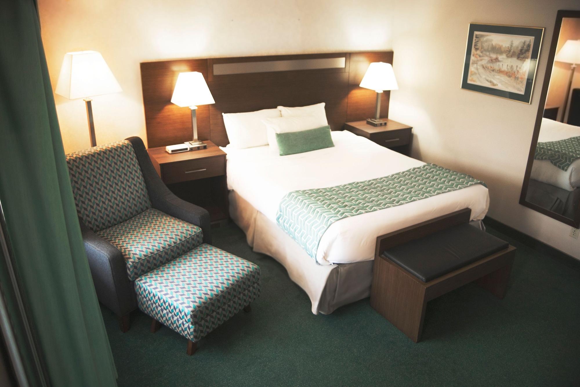 Ramada By Wyndham Otel Quesnel Dış mekan fotoğraf