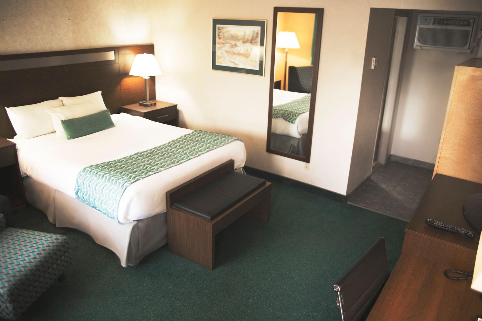 Ramada By Wyndham Otel Quesnel Dış mekan fotoğraf